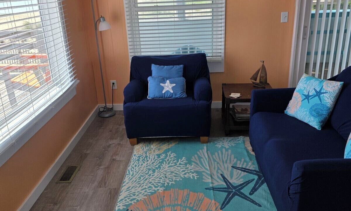Photo of Livingroom in Kitty Hawk