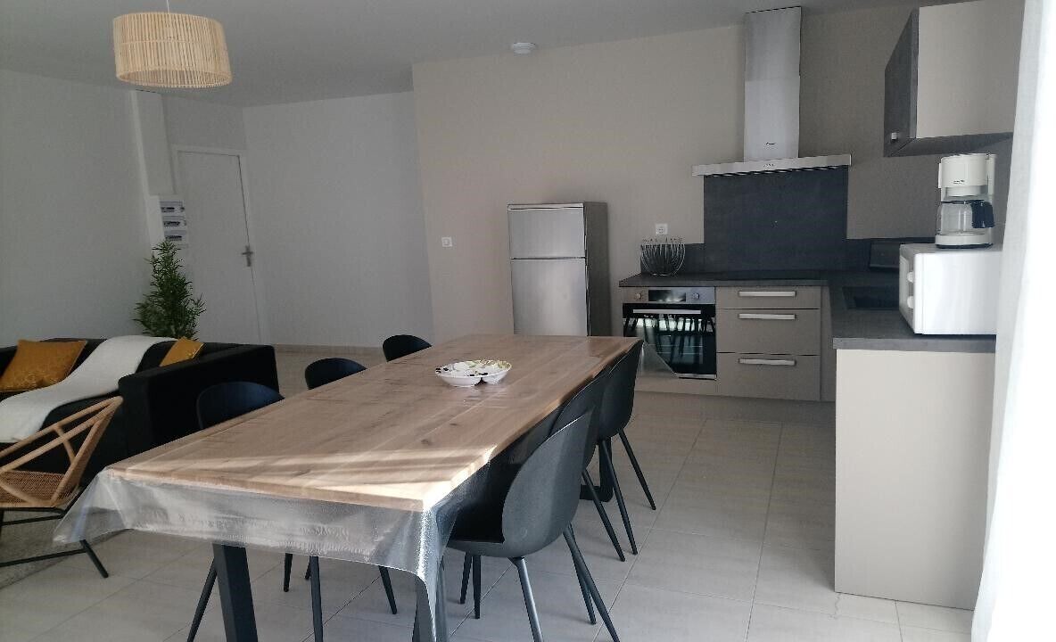 Photo of Kitchen in Saint-Georges-de-Luzencon
