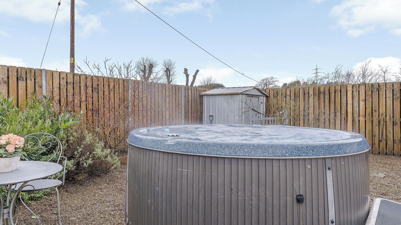 Photo of Others in Lochwinnoch