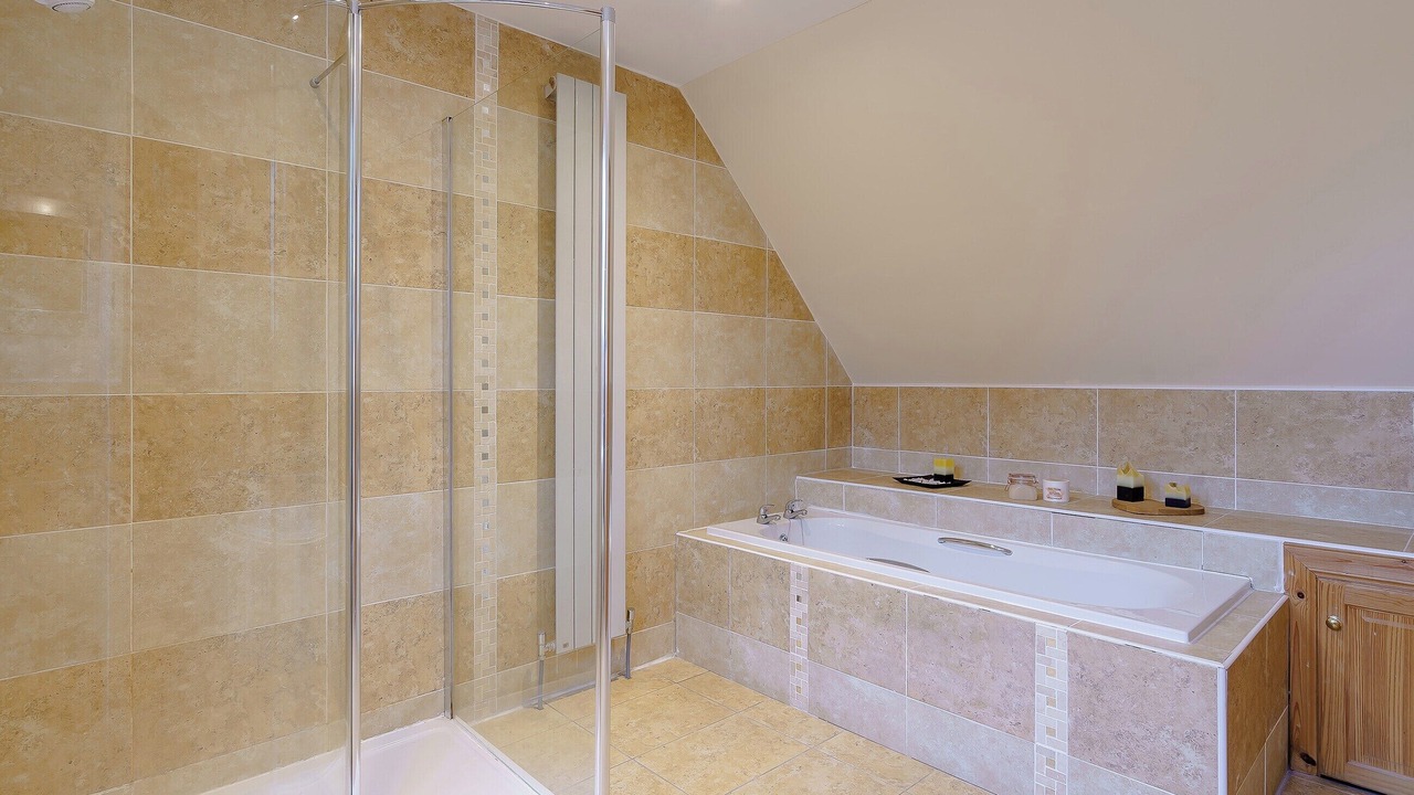 Photo of Bathroom in Lochwinnoch