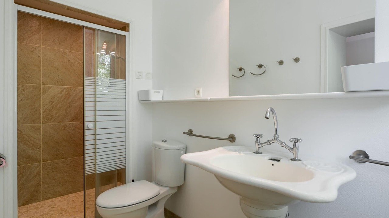 Photo of Bathroom in Irigny