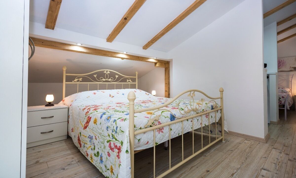 Photo of Bedroom in Cove Murtar
