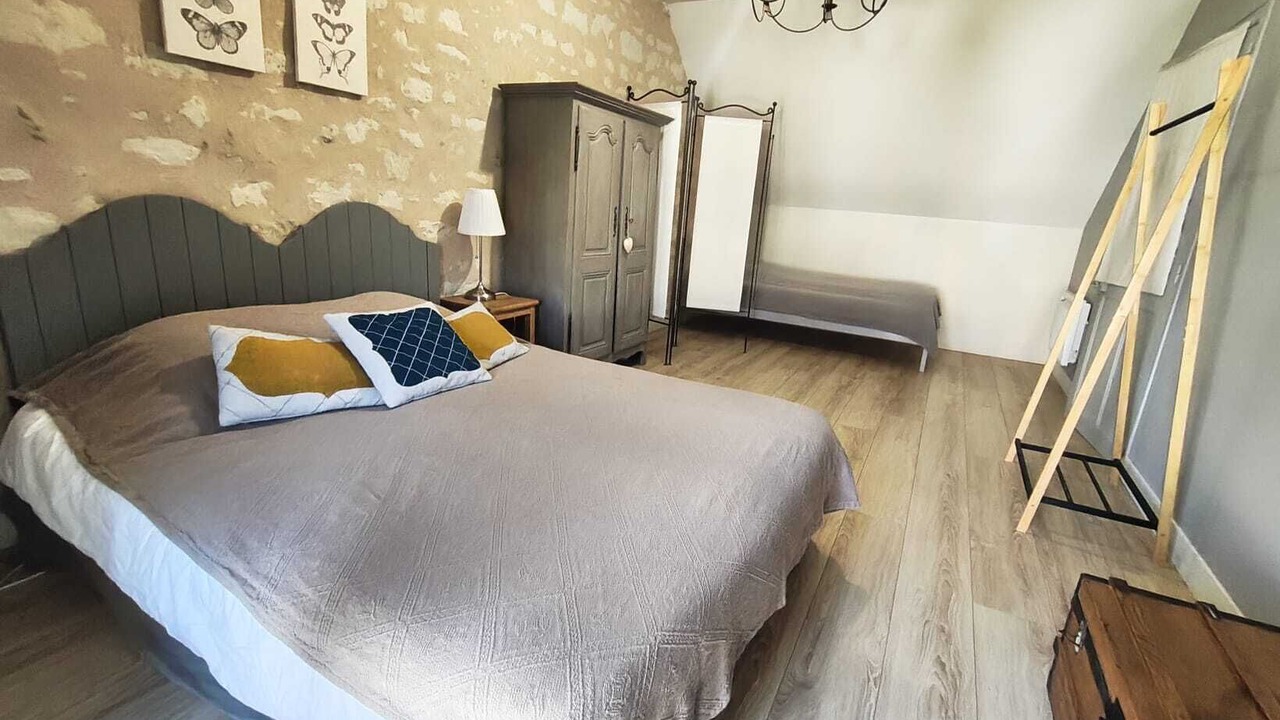 Photo of Bedroom in Beaumont-en-Veron