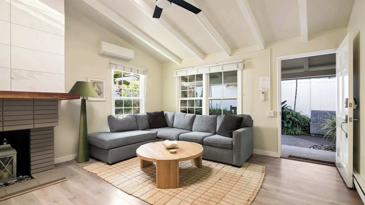 Photo of Livingroom in La Jolla Shores