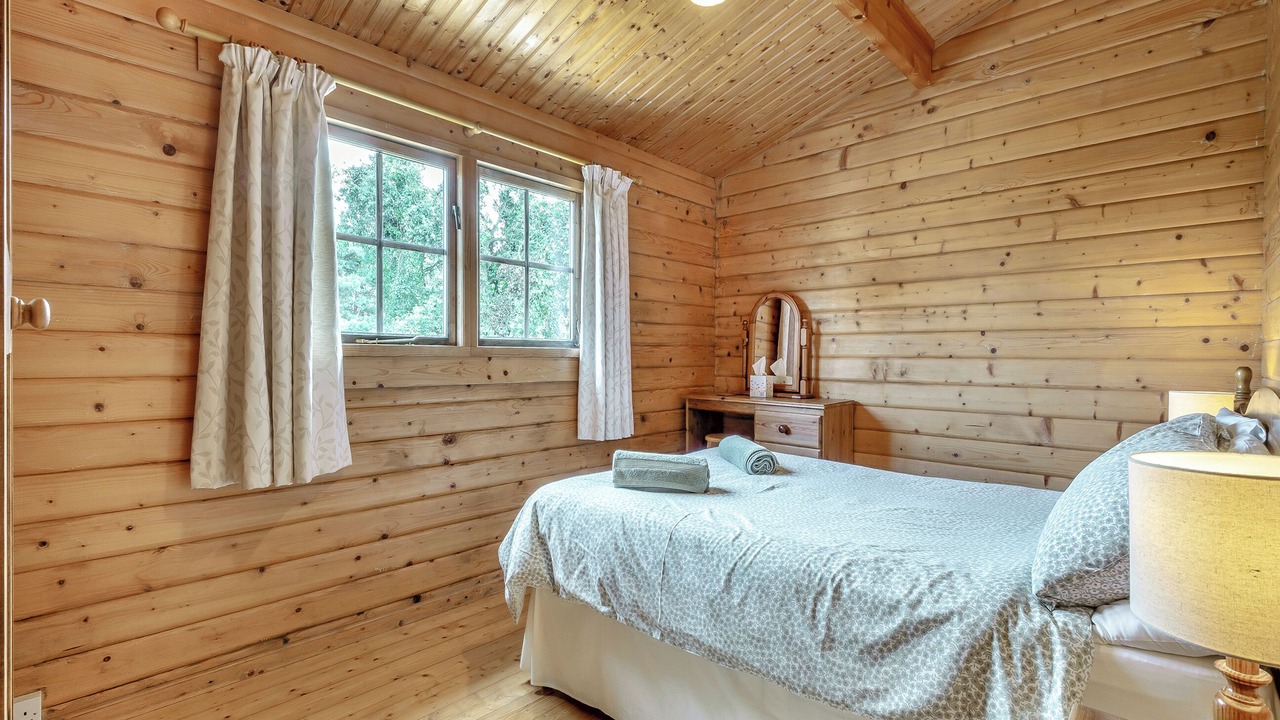 Photo of Others in Coton in the Elms