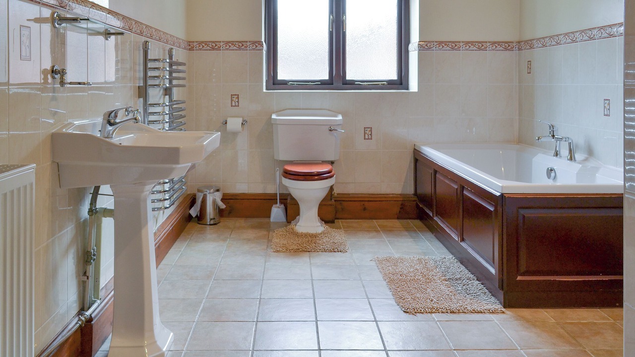 Photo of Bathroom in Foxley