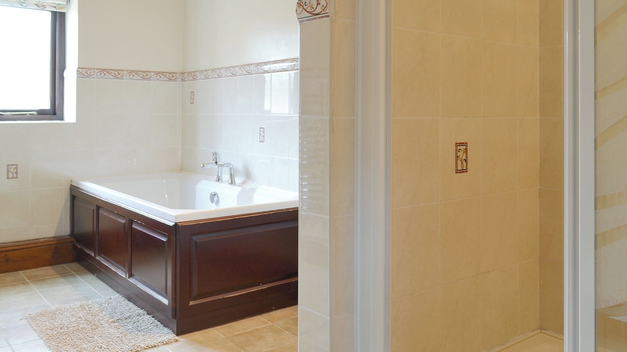 Photo of Bathroom in Foxley