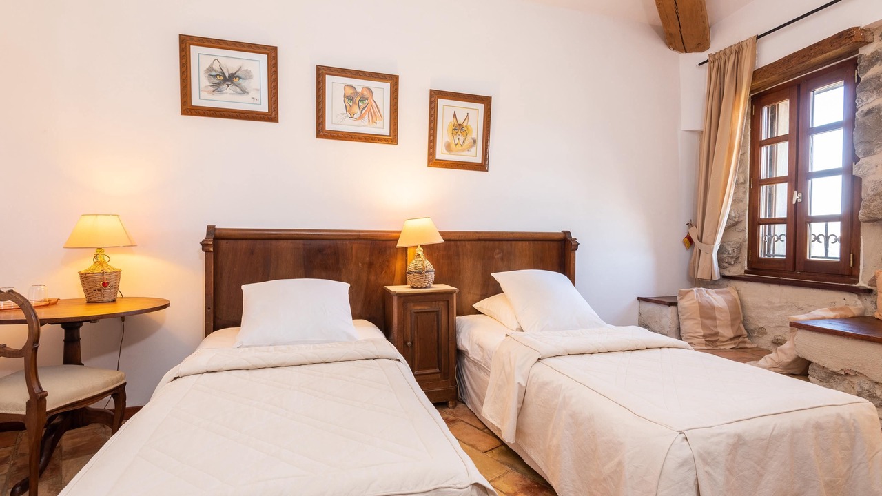 Photo of Bedroom in Saint-Pierre-des-Champs