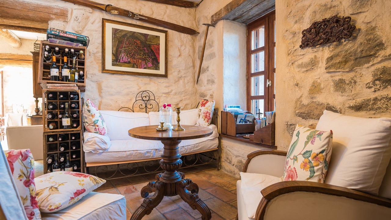 Photo of Livingroom in Saint-Pierre-des-Champs