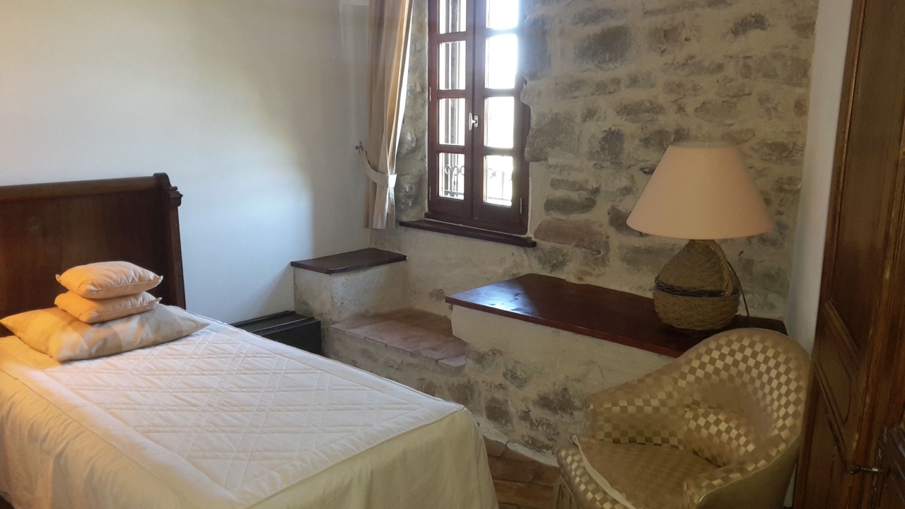 Photo of Bedroom in Saint-Pierre-des-Champs