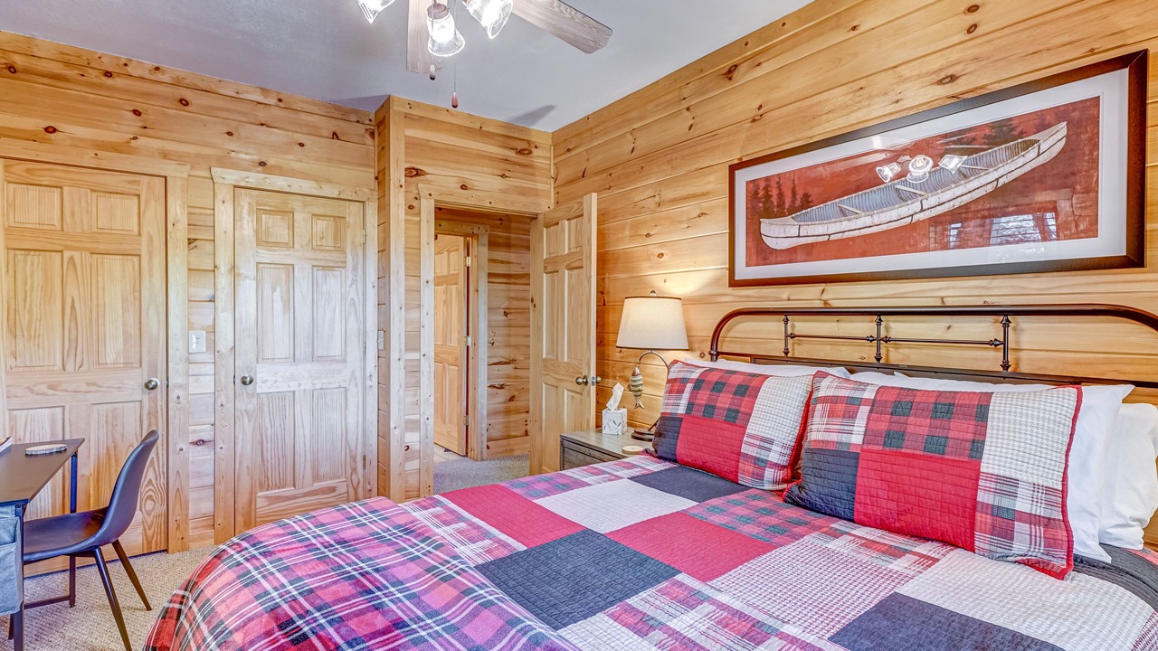 Photo of Bedroom in Mineral Bluff