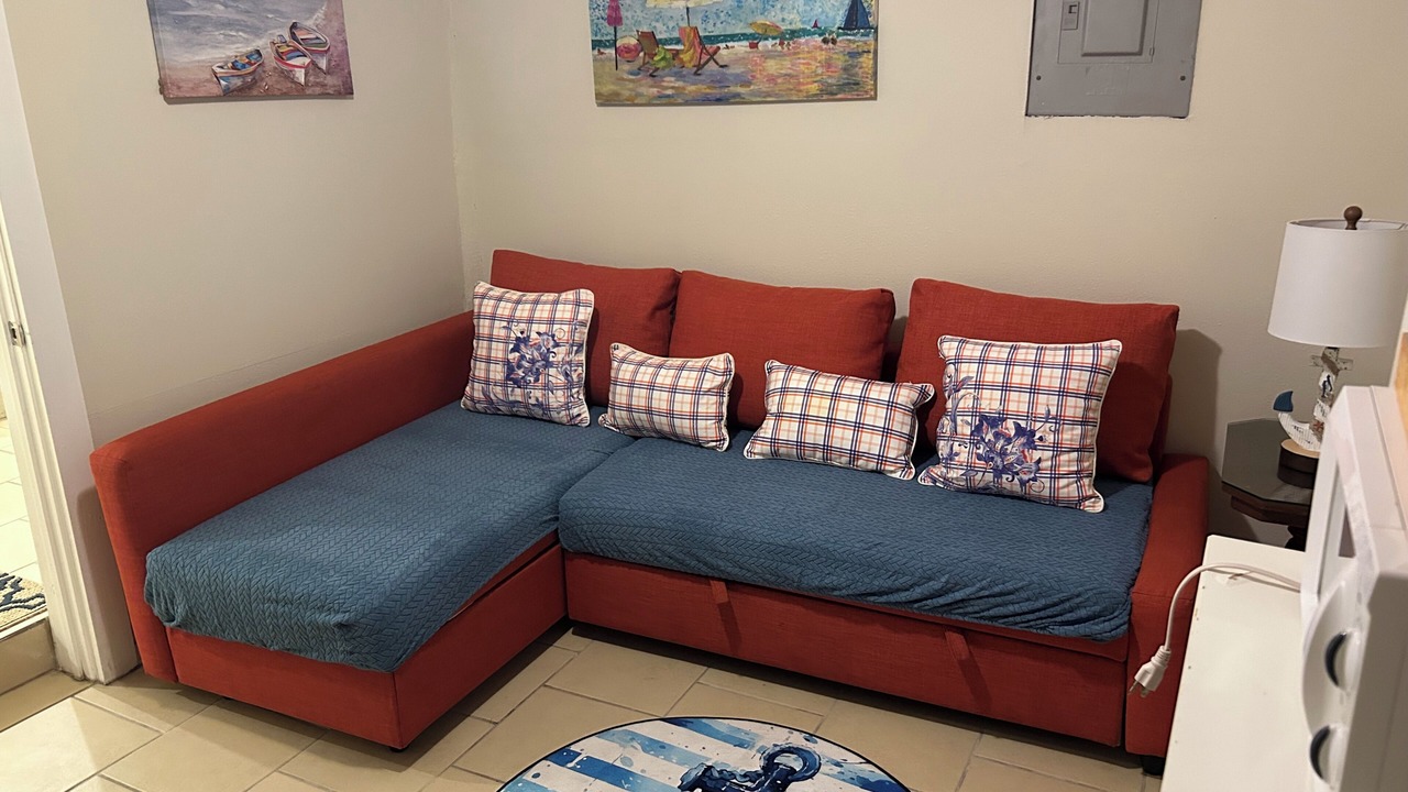 Photo of Livingroom in Jamaica Beach