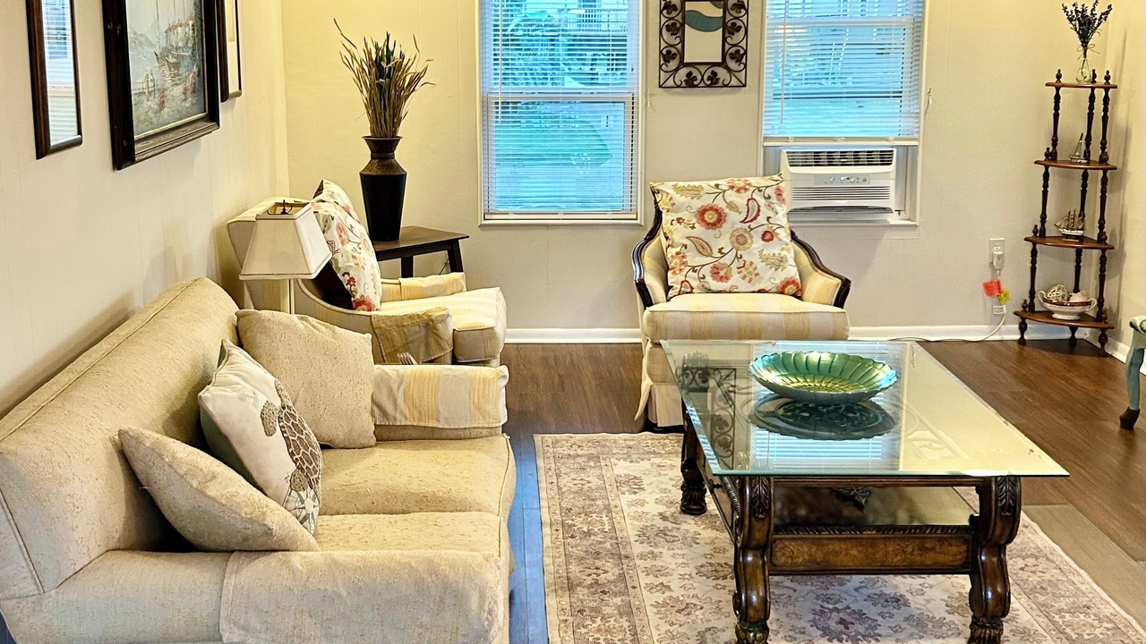 Photo of Bedroom in Jamaica Beach