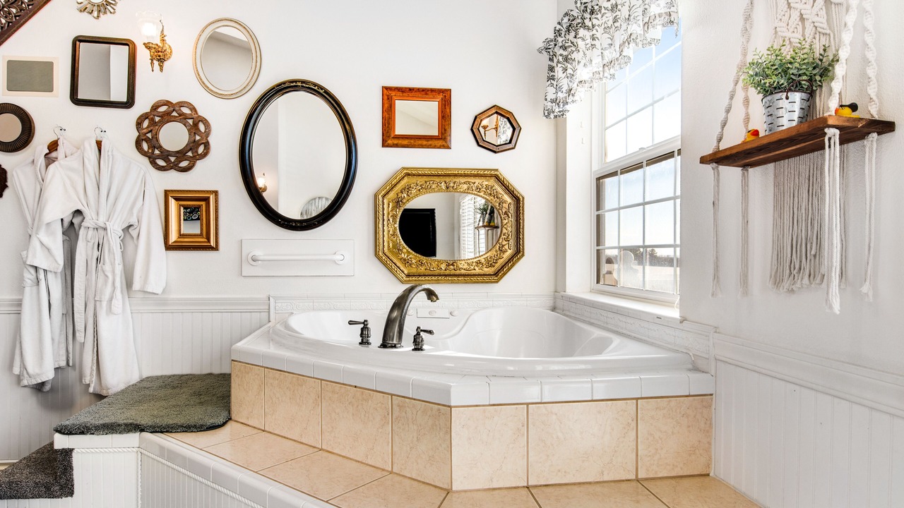 Photo of Bathroom in Ocean Shores