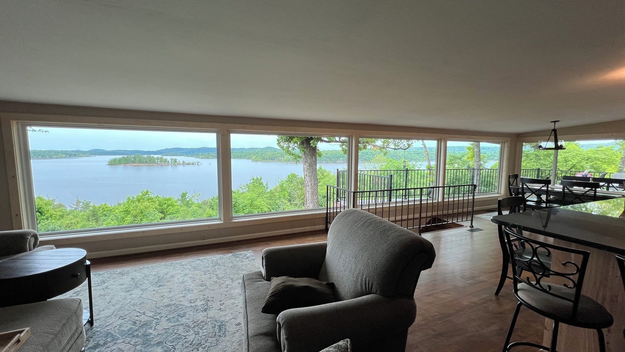 Photo of Livingroom in Kimberling City