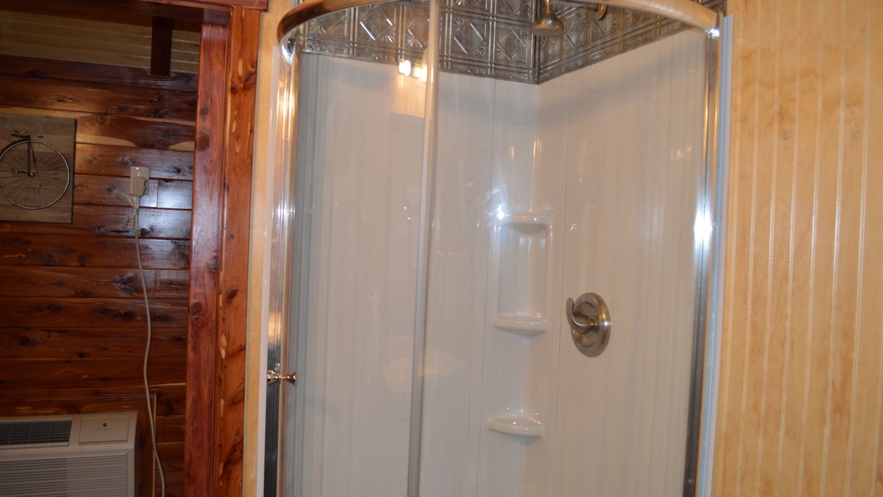 Photo of Bathroom in Hughes County