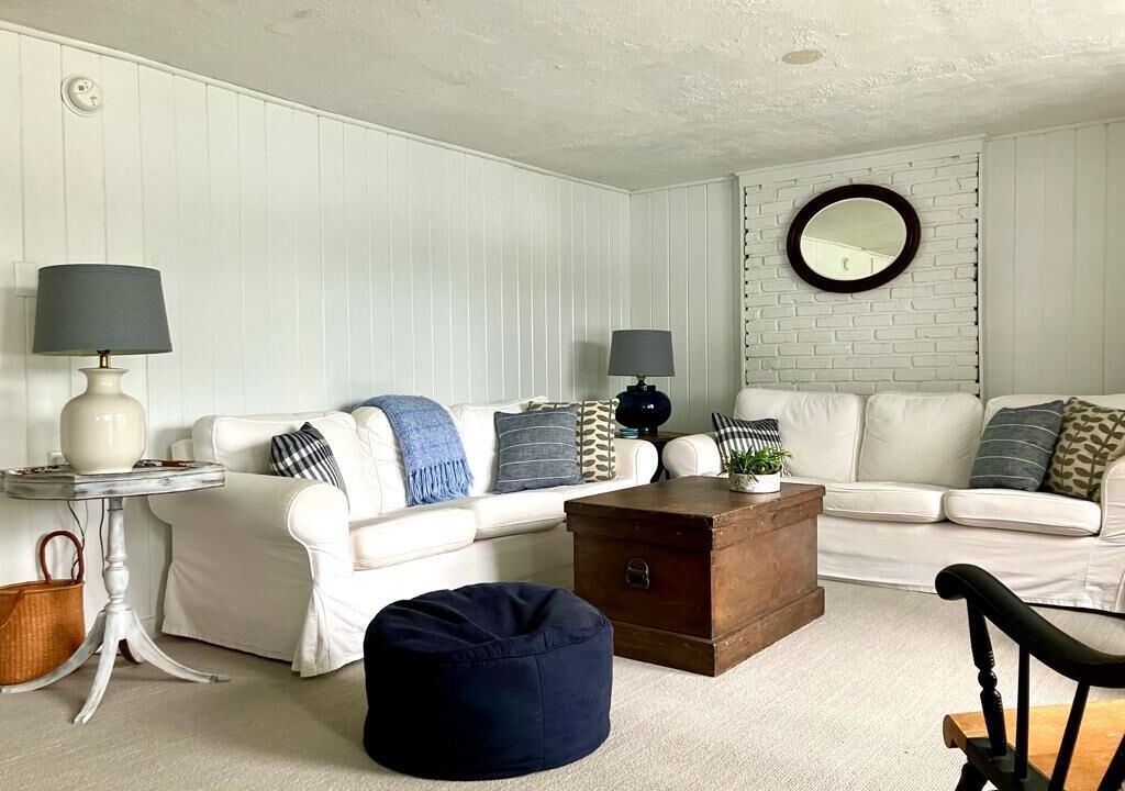 Photo of Livingroom in Stoddard