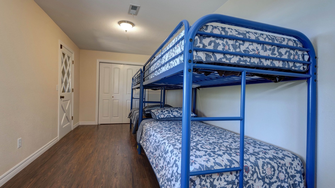 Photo of Bedroom in Branson West
