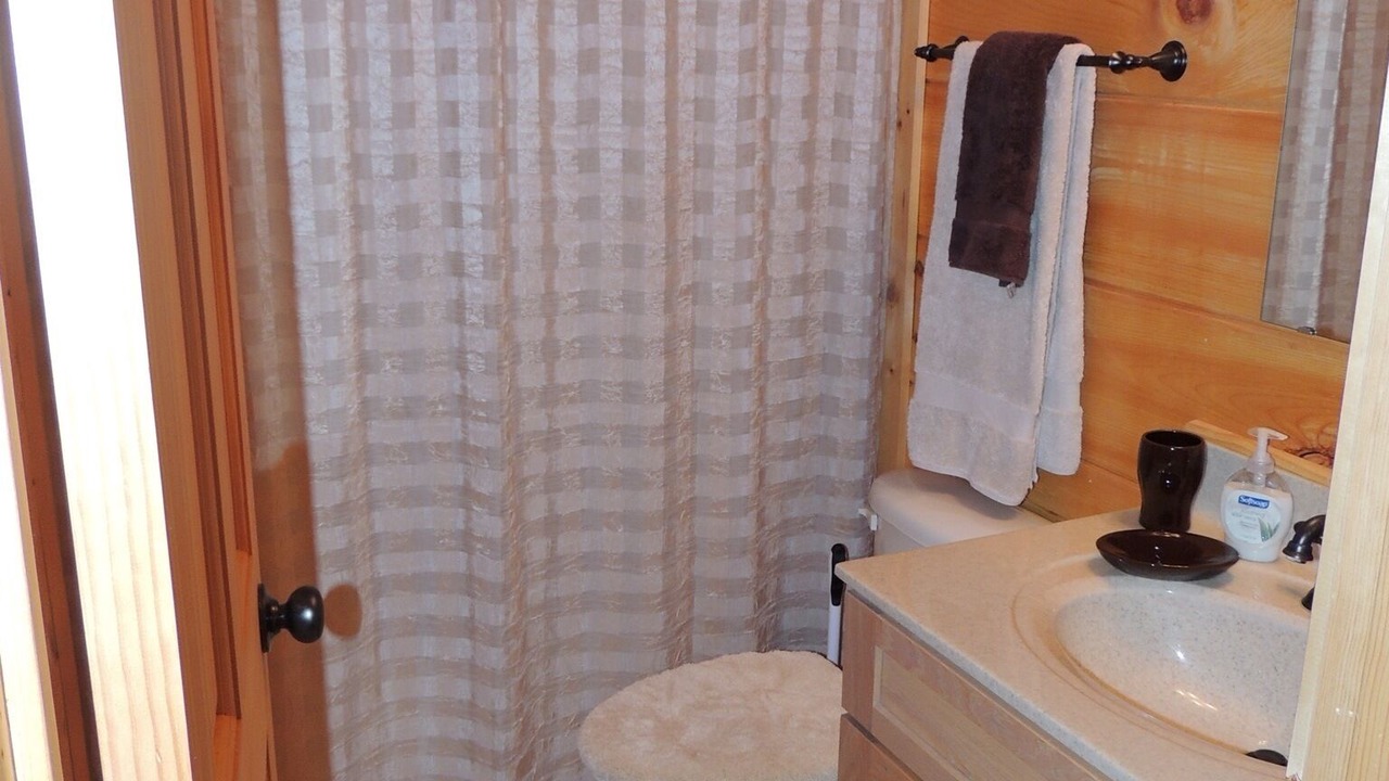 Photo of Bathroom in Rutherfordton