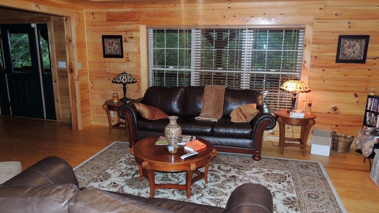 Photo of Livingroom in Rutherfordton
