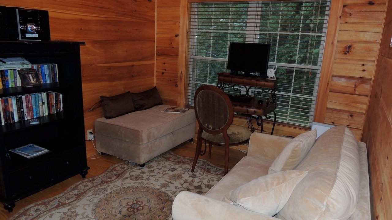 Photo of Livingroom in Rutherfordton