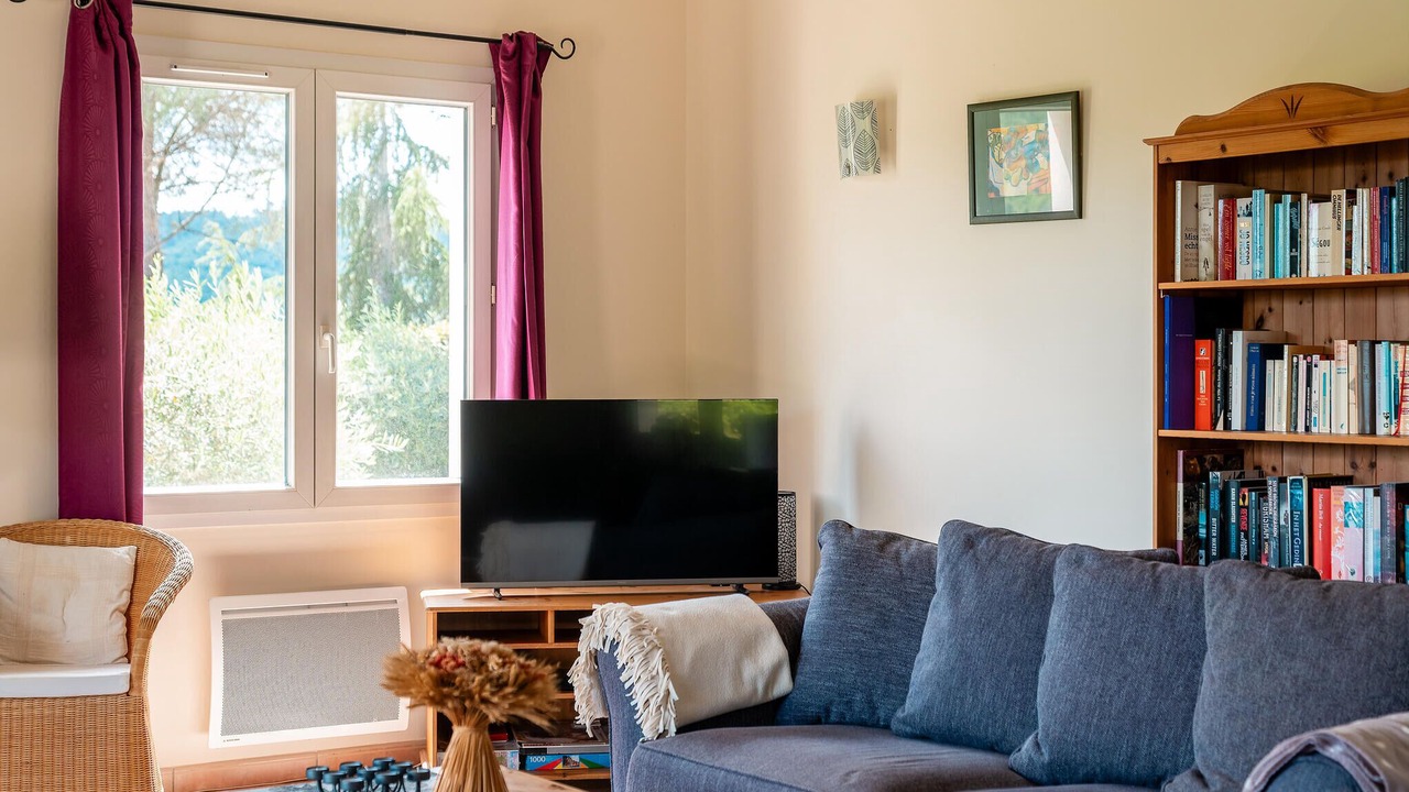 Photo of Bedroom in Prades-sur-Vernazobre