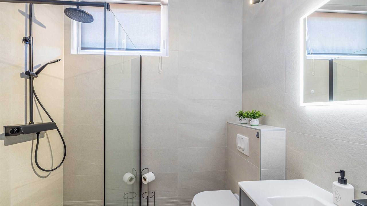 Photo of Bathroom in Kornic