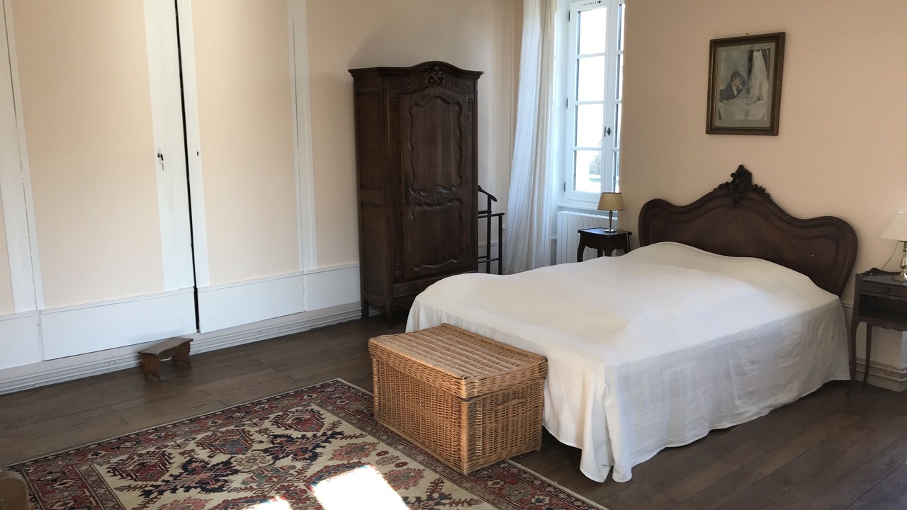 Photo of Bedroom in Commarin