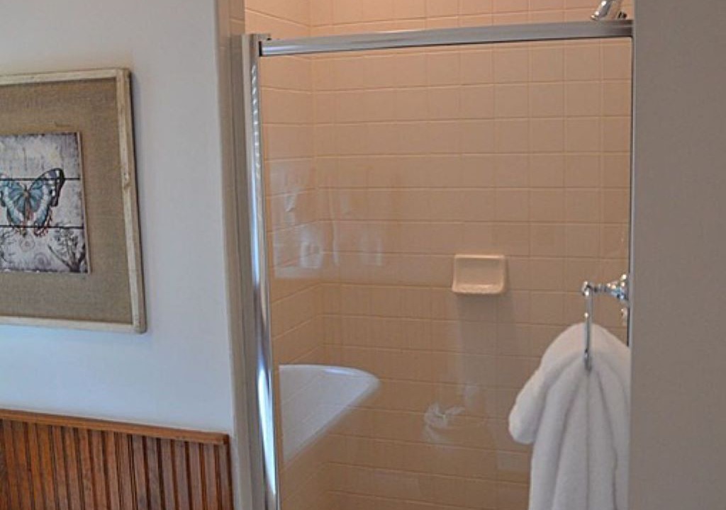 Photo of Bathroom in Mountain Air