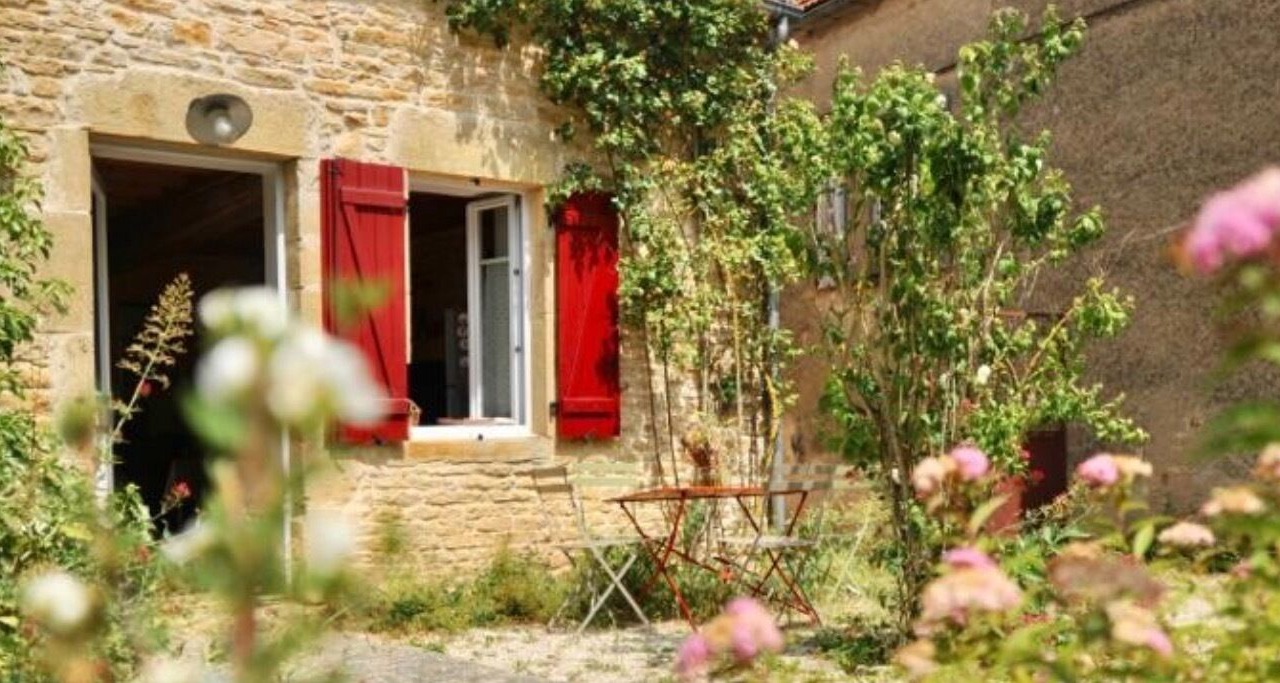 Photo of Outdoor in Montillot