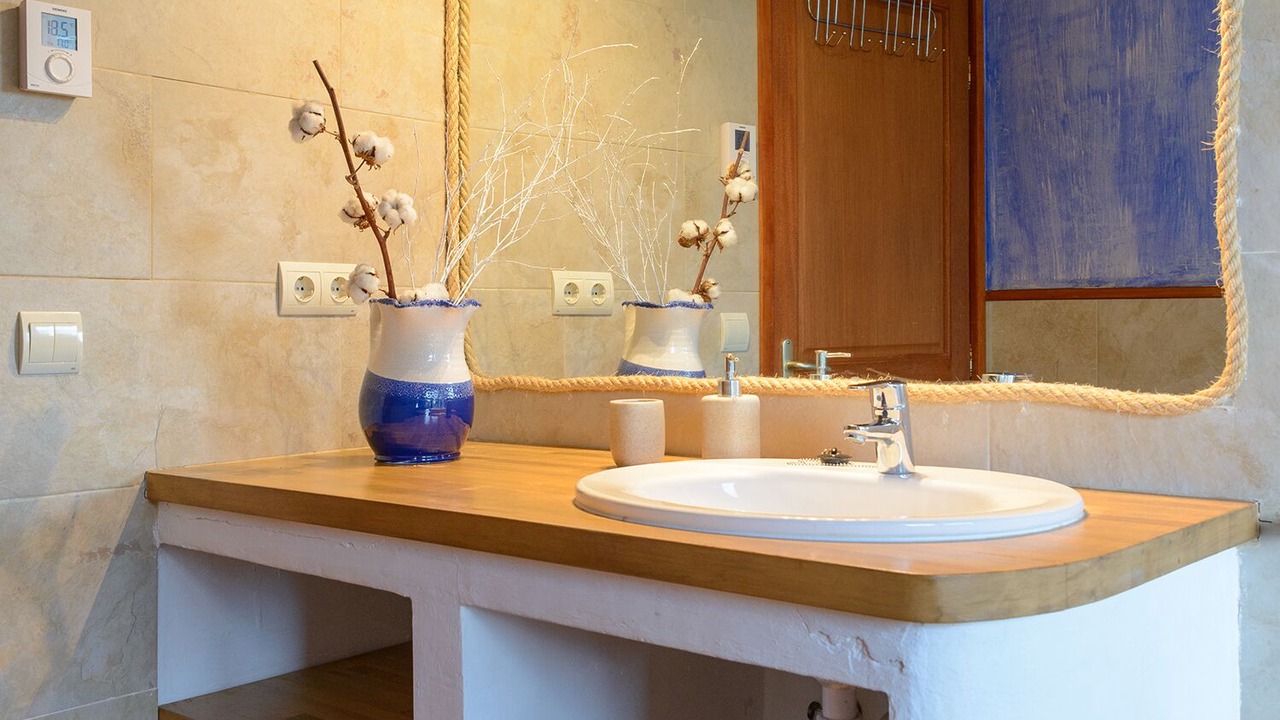 Photo of Bathroom in Llado