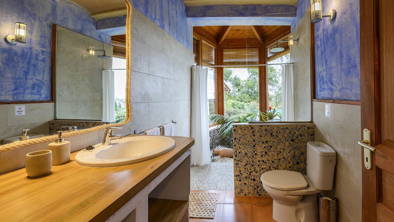 Photo of Bathroom in Llado