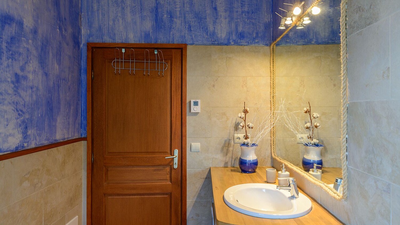 Photo of Bathroom in Llado