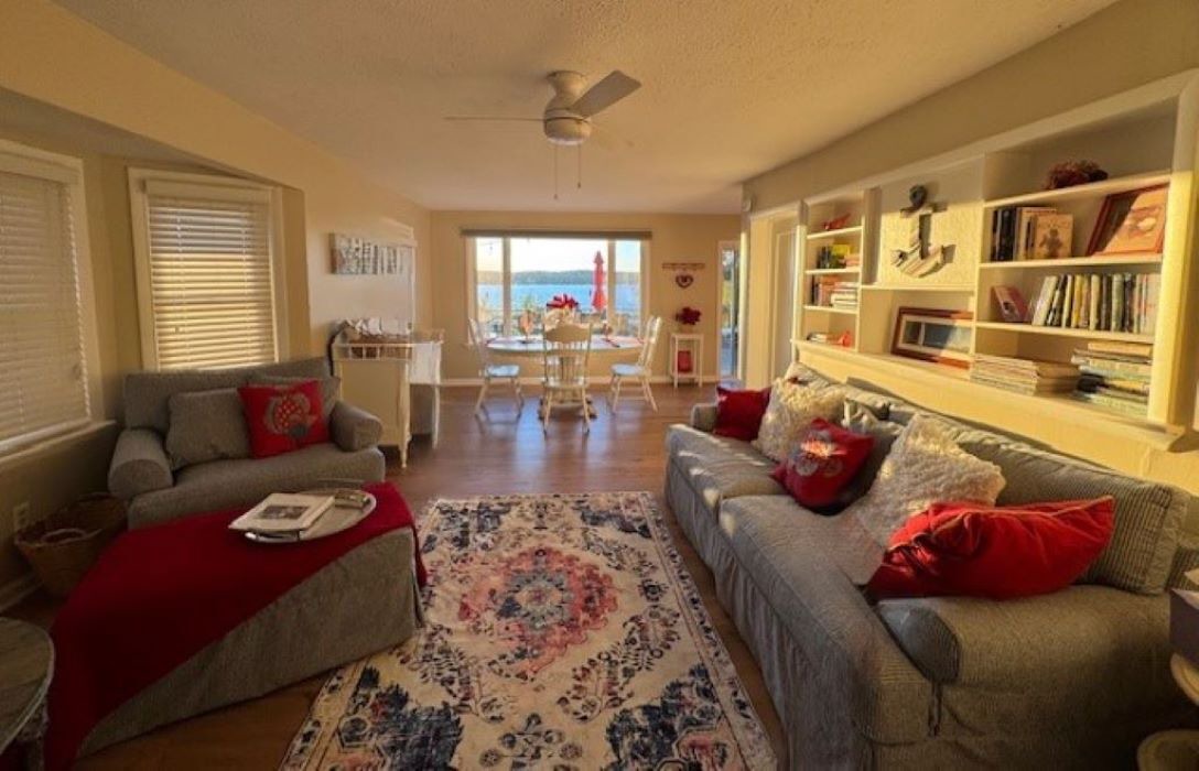 Photo of Livingroom in Rushville