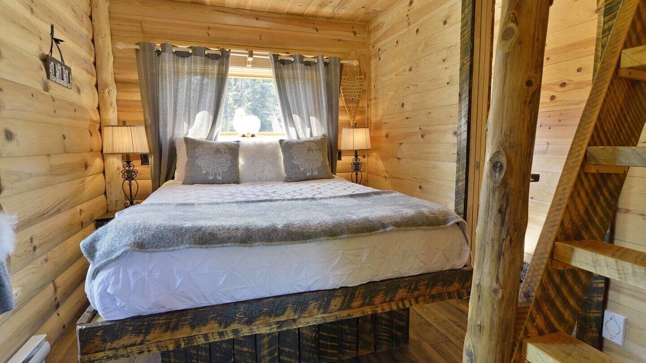 Photo of Bedroom in La Malbaie