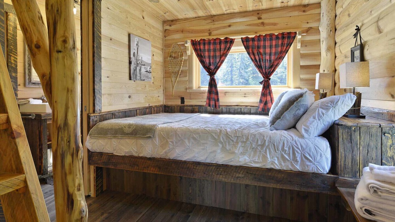 Photo of Bedroom in La Malbaie