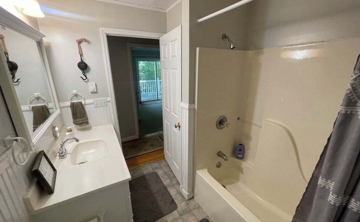 Photo of Bathroom in Greentown