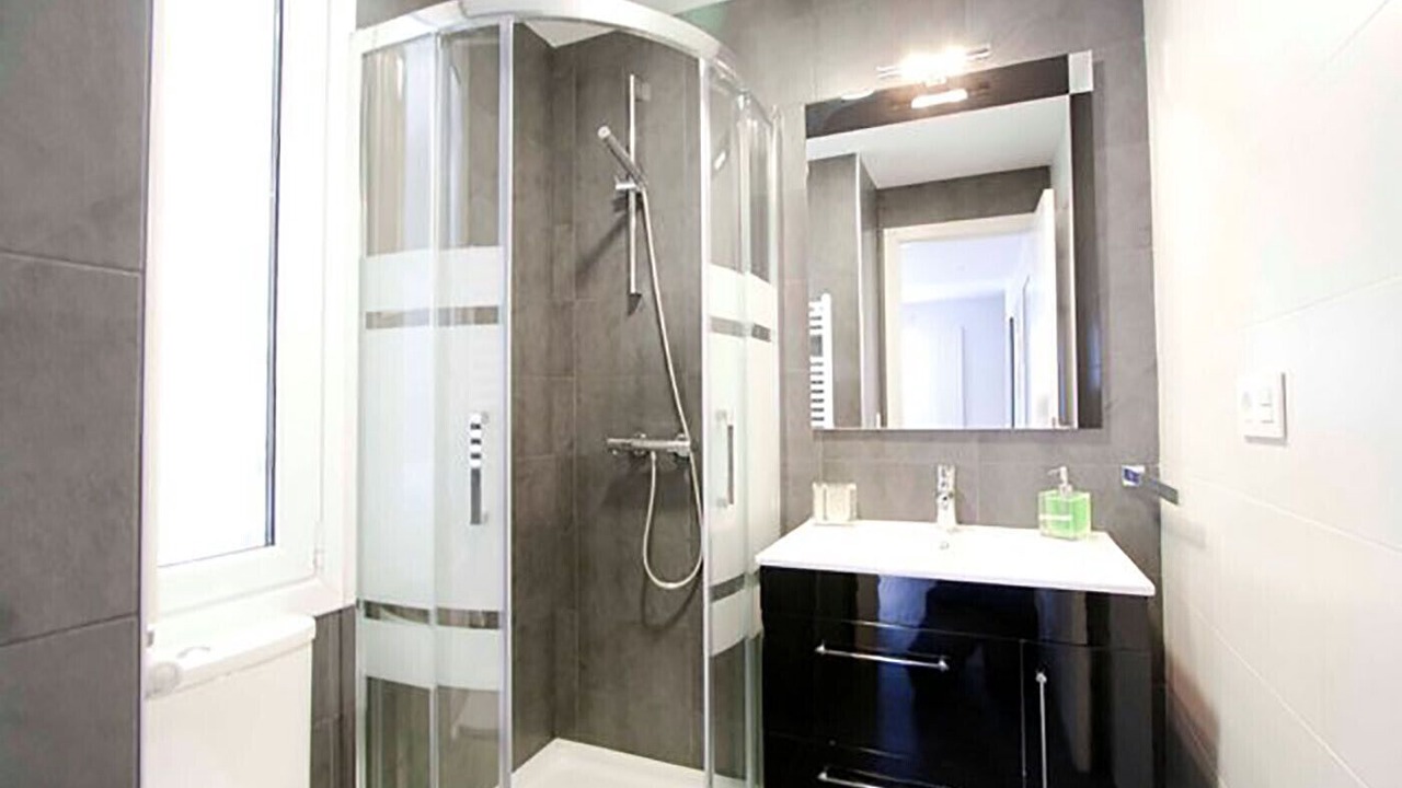 Photo of Bathroom in Gros