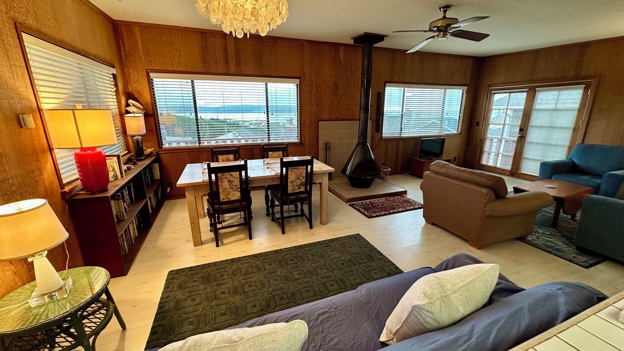 Photo of Livingroom in Dillon Beach