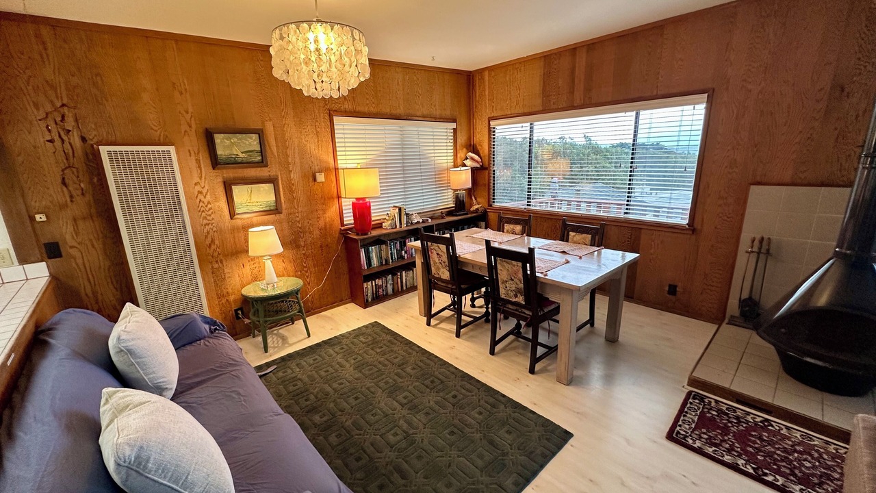 Photo of Livingroom in Dillon Beach