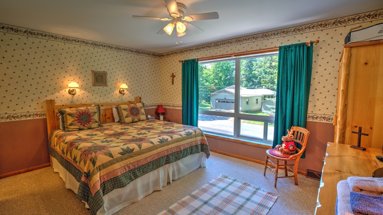 Photo of Bedroom in Town of Webb