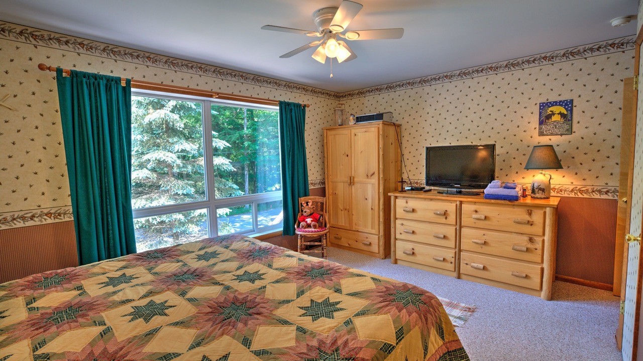 Photo of Bedroom in Town of Webb