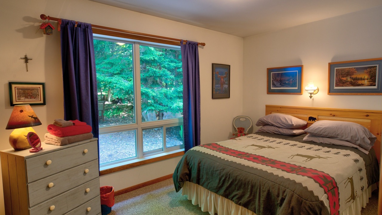 Photo of Bedroom in Town of Webb