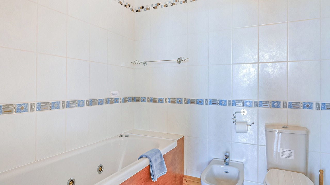 Photo of Bathroom in Roundham
