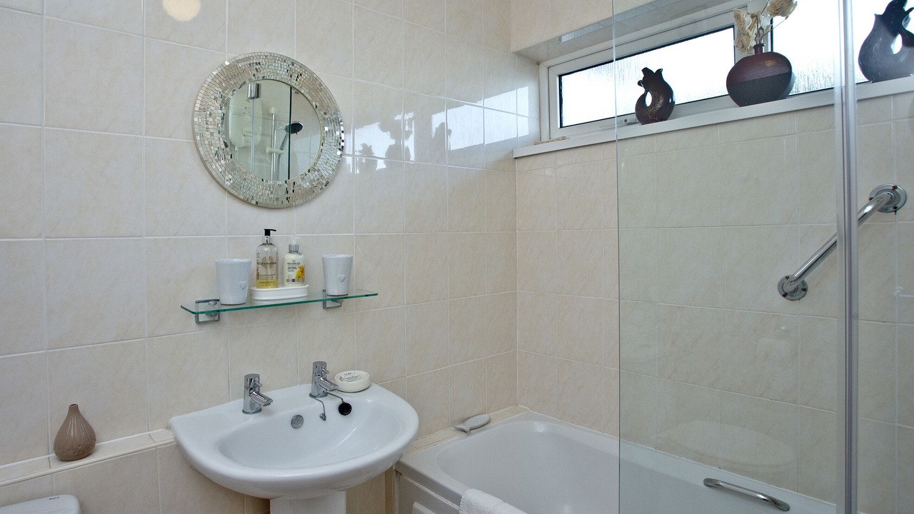 Photo of Bathroom in Brixham