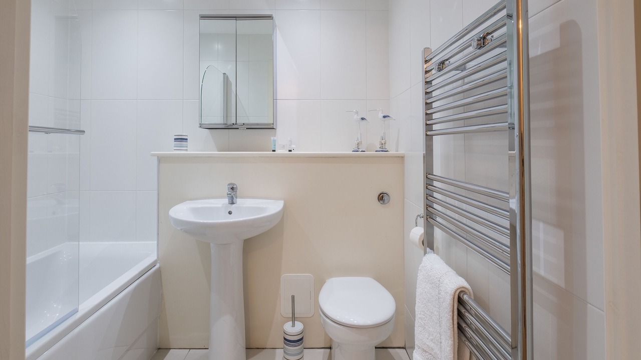 Photo of Bathroom in Shanklin