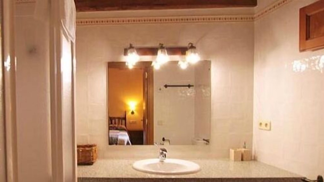 Photo of Bathroom in Lladurs