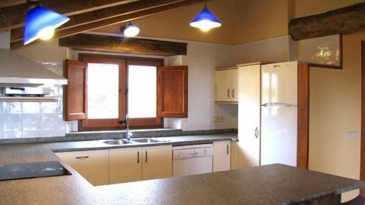 Photo of Kitchen in Lladurs