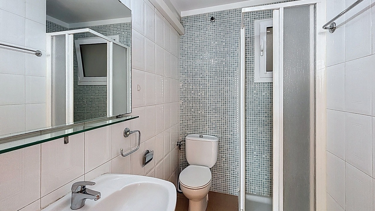 Photo of Bathroom in Roses Town Center