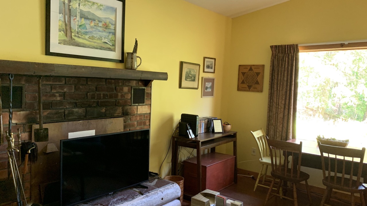 Photo of Livingroom in Silver Bay